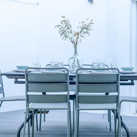 Jolie Maison Renovee Quartier Arago, A 5 Min A Pied De La Des Sables - 6 Personnes *