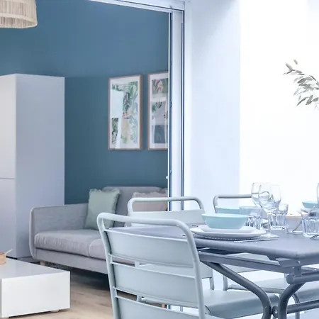 Jolie Maison Renovee Quartier Arago, A 5 Min A Pied De La Des Sables - 6 Personnes *